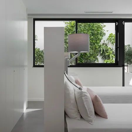 Modern 4br With Pool & Sea Views Villa