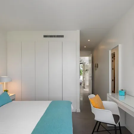 Villa 4-bedroom Modern With Sea View *