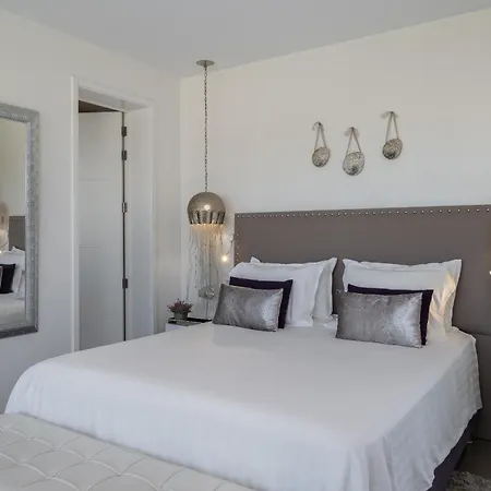 Villa 4-bedroom Modern With Sea View