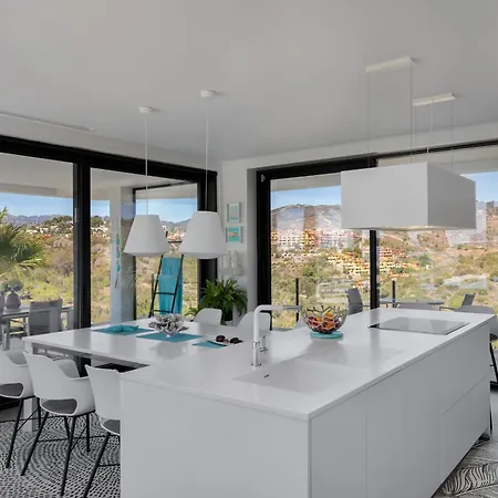4-bedroom Modern With Sea View * Marbella