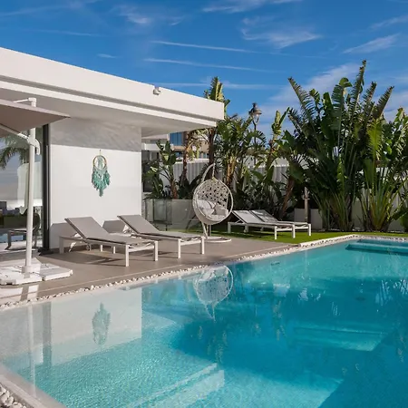 Villa 4-bedroom Modern With Sea View *